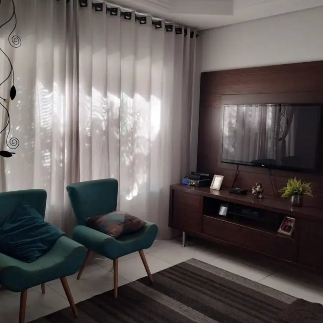 Foto 5 de Casa com 3 quartos à venda, 250m2 em Loteamento Industrial, Santa Bárbara D`Oeste - SP