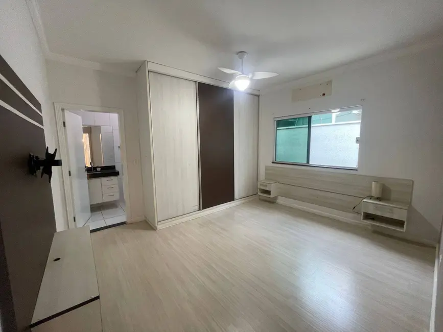 Foto 8 de Casa com 3 quartos à venda, 180m2 em Vila Belvedere, Americana - SP