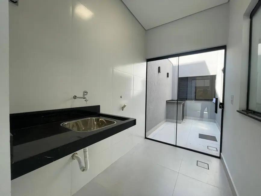 Casa com 3 quartos à venda, 160m2 em Loteamento Residencial Jardim Jacyra, Americana - SP - imagem 2 Foto 2 de Casa com 3 quartos à venda, 160m2 em Loteamento Residencial Jardim Jacyra, Americana - SP