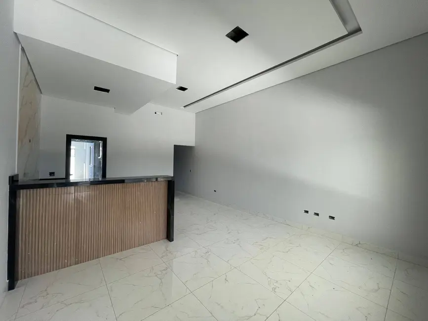 Casa com 2 quartos à venda, 125m2 em Vale das Cigarras, Santa Bárbara D`Oeste - SP - imagem 3 Foto 3 de Casa com 2 quartos à venda, 125m2 em Vale das Cigarras, Santa Bárbara D`Oeste - SP