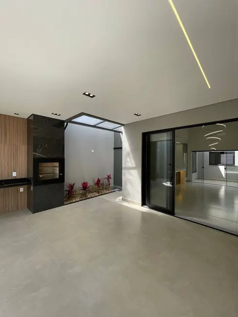 Foto 2 de Casa com 3 quartos à venda, 150m2 em Parque Universitário, Americana - SP