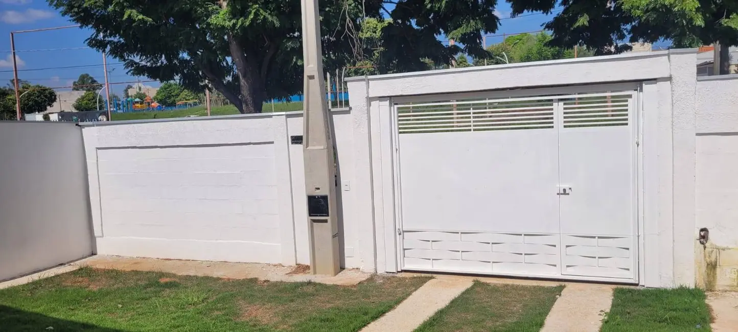 Foto 2 de Casa com 2 quartos à venda, 150m2 em Balneário Salto Grande, Americana - SP
