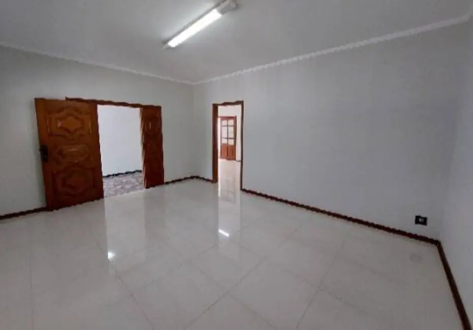 Foto 2 de Casa à venda, 330m2 em Vila Medon, Americana - SP