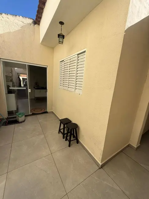 Foto 2 de Casa com 3 quartos à venda, 150m2 em Parque Residencial Jaguari, Americana - SP