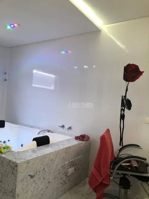 Foto 2 de Sobrado com 4 quartos à venda, 218m2 em Boqueirão, Praia Grande - SP