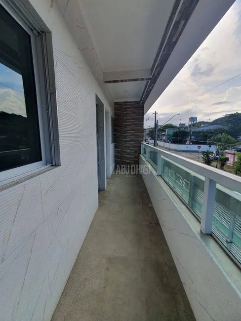 Sobrado com 2 quartos à venda, 76m2 em Canto do Forte, Praia Grande - SP - imagem 2 Foto 2 de Sobrado com 2 quartos à venda, 76m2 em Canto do Forte, Praia Grande - SP