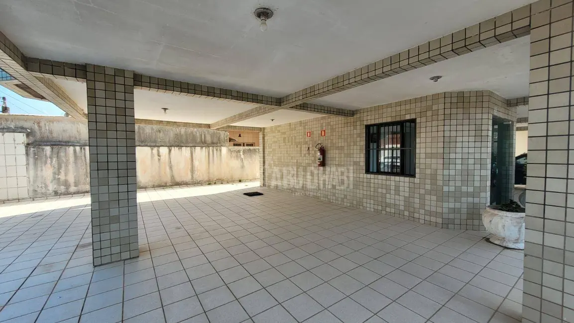 Foto 2 de Apartamento com 2 quartos à venda, 80m2 em Praia Grande - SP