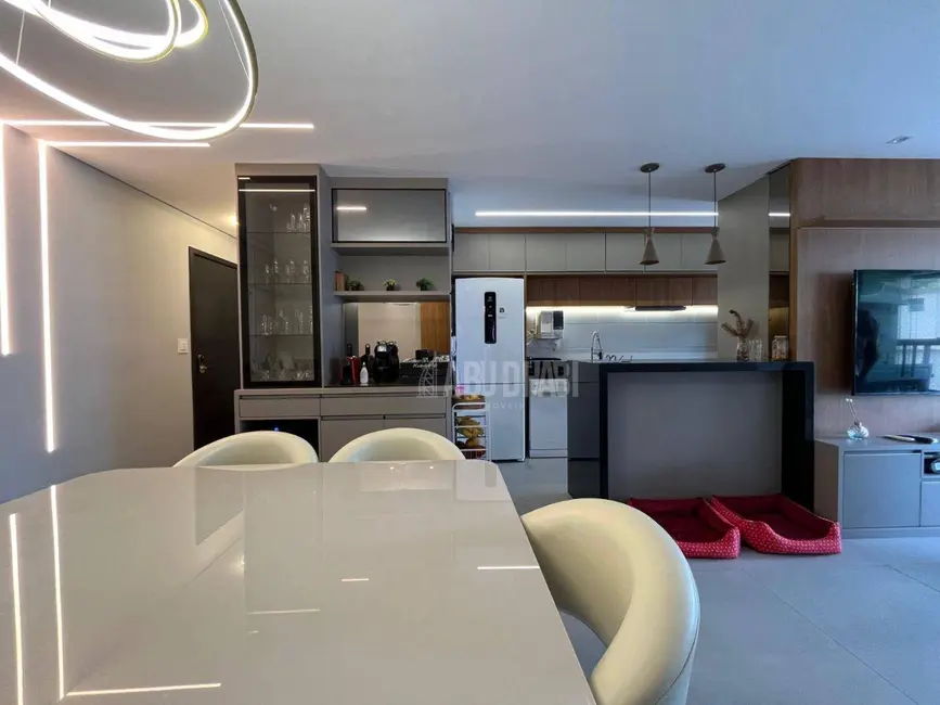 Foto 4 de Apartamento com 3 quartos à venda, 118m2 em Canto do Forte, Praia Grande - SP