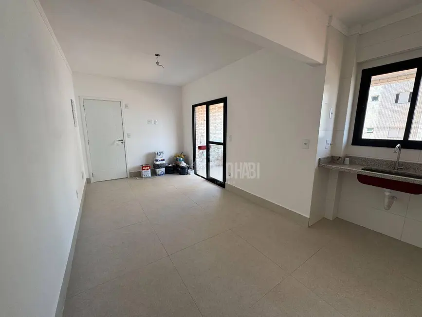 Foto 2 de Apartamento com 2 quartos à venda, 71m2 em Praia Grande - SP