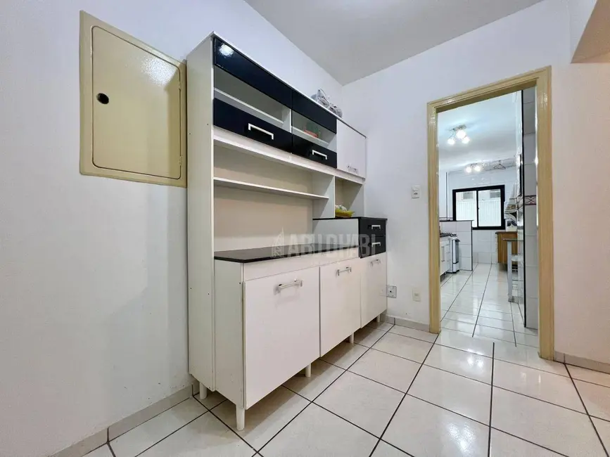 Apartamento com 1 quarto à venda, 76m2 em Aviação, Praia Grande - SP - imagem 4 Foto 4 de Apartamento com 1 quarto à venda, 76m2 em Aviação, Praia Grande - SP