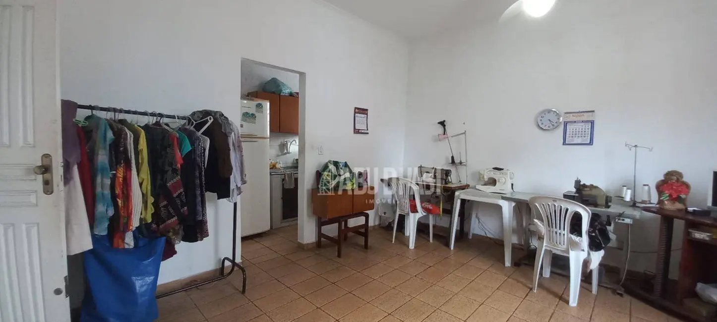 Foto 3 de Kitnet com 1 quarto à venda, 35m2 em Boqueirão, Praia Grande - SP