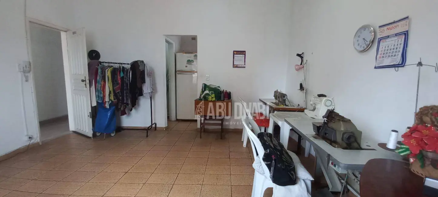 Foto 2 de Kitnet com 1 quarto à venda, 35m2 em Boqueirão, Praia Grande - SP