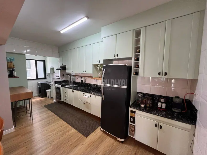 Apartamento com 2 quartos à venda, 87m2 em Canto do Forte, Praia Grande - SP - imagem 6 Foto 6 de Apartamento com 2 quartos à venda, 87m2 em Canto do Forte, Praia Grande - SP