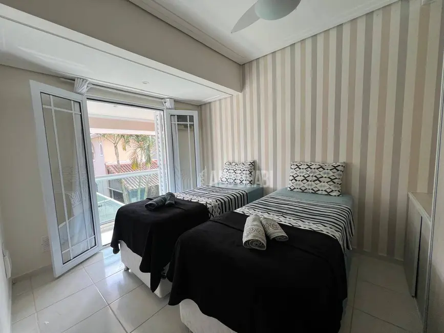 Foto 8 de Casa com 3 quartos à venda, 180m2 em Canto do Forte, Praia Grande - SP