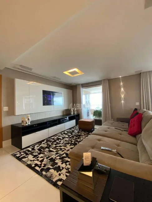 Foto 2 de Apartamento com 3 quartos à venda, 254m2 em Canto do Forte, Praia Grande - SP