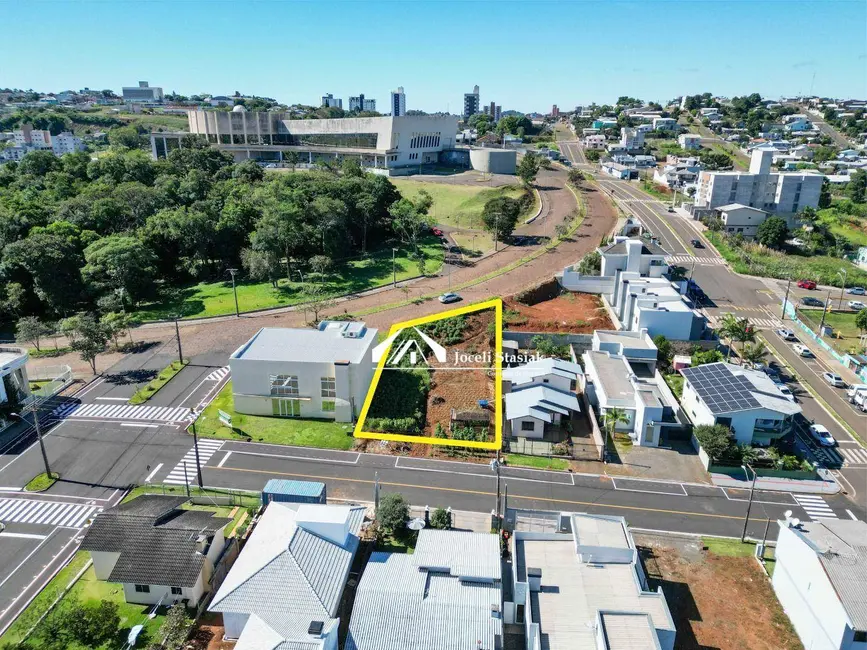 Foto 4 de Terreno / Lote à venda, 644m2 em Sao Lourenco Do Oeste - SC