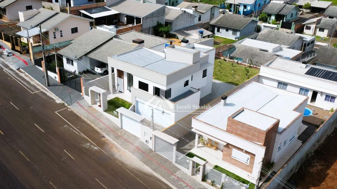 Foto 1 de Sobrado com 3 quartos à venda, 430m2 em Sao Lourenco Do Oeste - SC