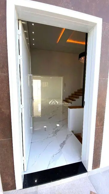 Sobrado com 3 quartos à venda, 430m2 em Sao Lourenco Do Oeste - SC - imagem 7 Foto 7 de Sobrado com 3 quartos à venda, 430m2 em Sao Lourenco Do Oeste - SC