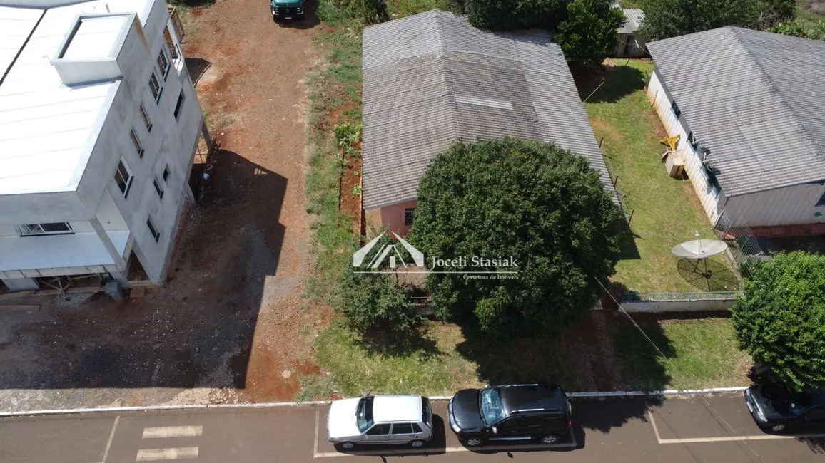 Foto 2 de Casa com 2 quartos à venda, 750m2 em Centro, Vitorino - PR