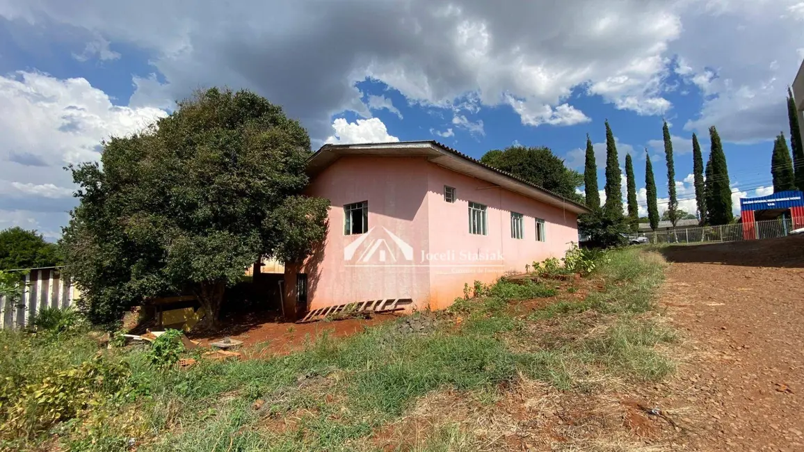 Casa com 2 quartos à venda, 750m2 em Centro, Vitorino - PR - imagem 4 Foto 4 de Casa com 2 quartos à venda, 750m2 em Centro, Vitorino - PR