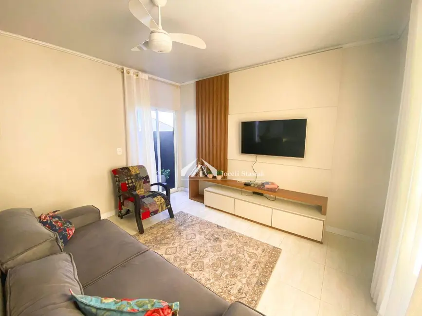 Foto 5 de Casa com 3 quartos à venda, 360m2 em Vitorino - PR