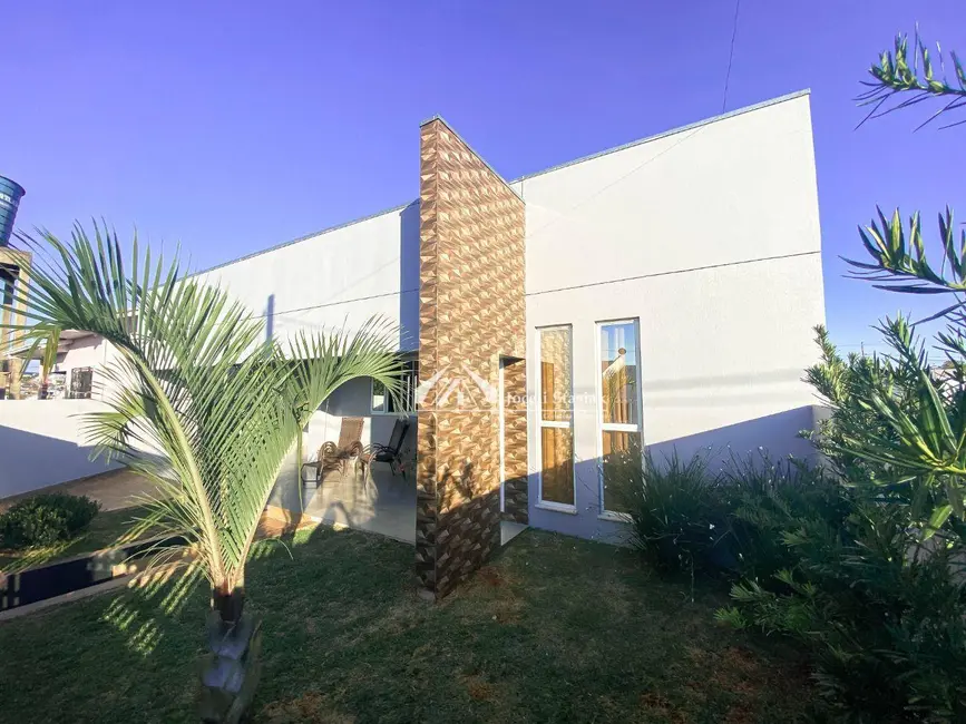 Foto 3 de Casa com 3 quartos à venda, 360m2 em Vitorino - PR