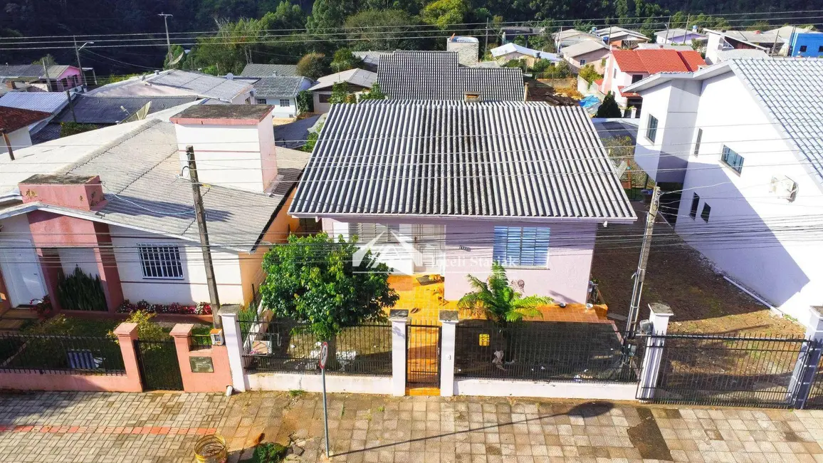 Foto 2 de Casa com 3 quartos à venda, 300m2 em Sao Lourenco Do Oeste - SC