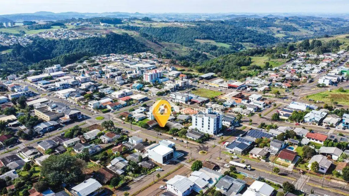 Foto 1 de Terreno / Lote à venda, 562m2 em Sao Lourenco Do Oeste - SC