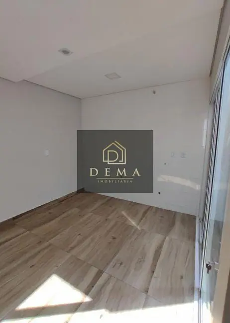 Sobrado com 3 quartos à venda, 147m2 em Jardim Santa Maria, Toledo - PR - imagem 6 Foto 6 de Sobrado com 3 quartos à venda, 147m2 em Jardim Santa Maria, Toledo - PR