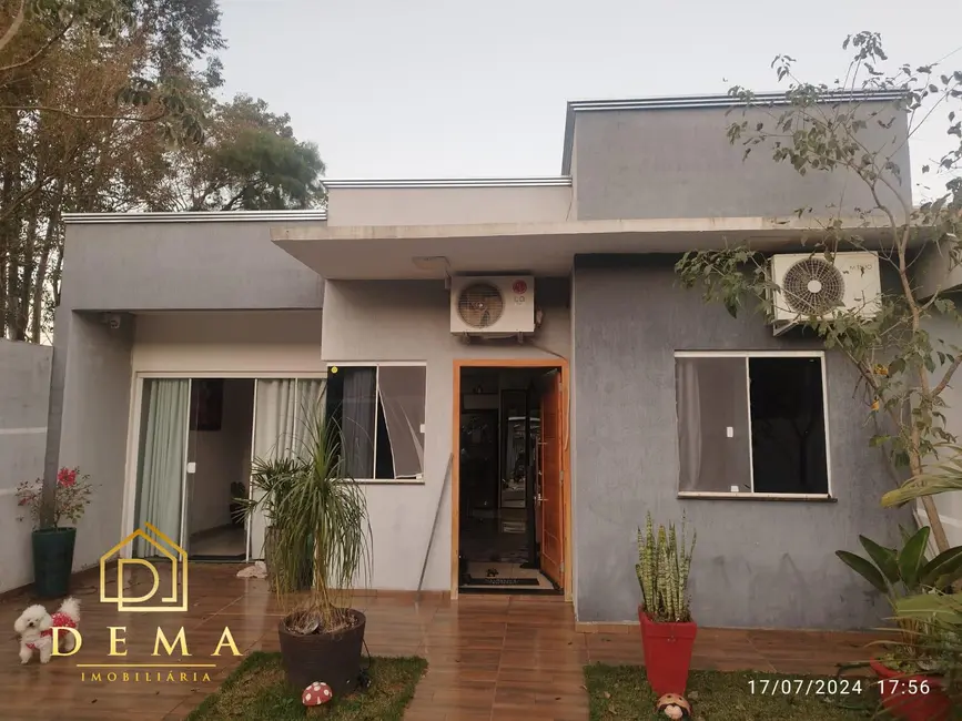 Casa com 2 quartos à venda, 120m2 em Jardim Planalto, Toledo, PR - imagem 1 Foto 1 de Casa com 2 quartos à venda, 120m2 em Jardim Planalto, Toledo, PR