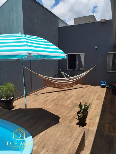 Foto 3 de Casa com 2 quartos à venda, 120m2 em Jardim Planalto, Toledo - PR