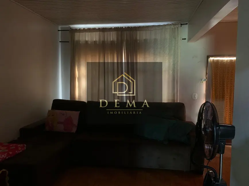 Casa com 2 quartos à venda, 134m2 em Jardim La Salle, Toledo - PR - imagem 8 Foto 8 de Casa com 2 quartos à venda, 134m2 em Jardim La Salle, Toledo - PR