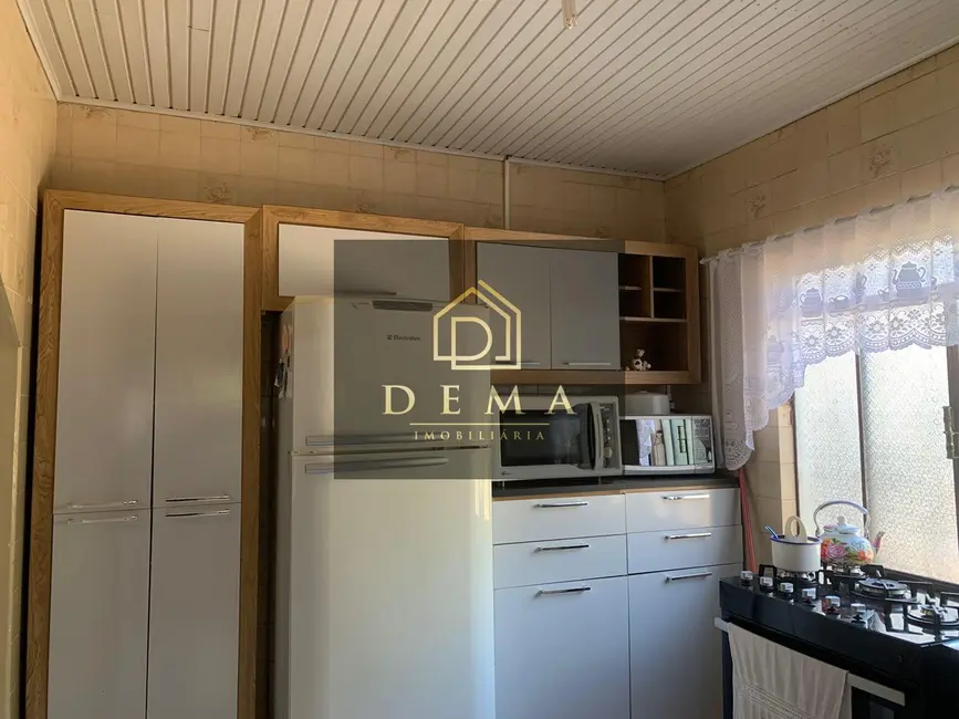 Casa com 2 quartos à venda, 134m2 em Jardim La Salle, Toledo - PR - imagem 6 Foto 6 de Casa com 2 quartos à venda, 134m2 em Jardim La Salle, Toledo - PR
