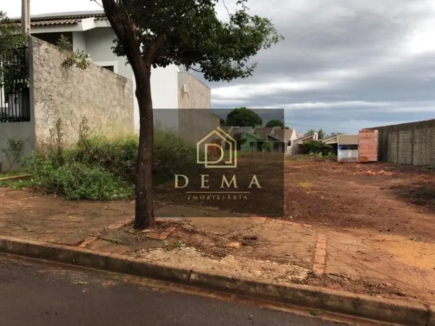 Foto 1 de Terreno / Lote à venda, 280m2 em São Francisco, Toledo - PR