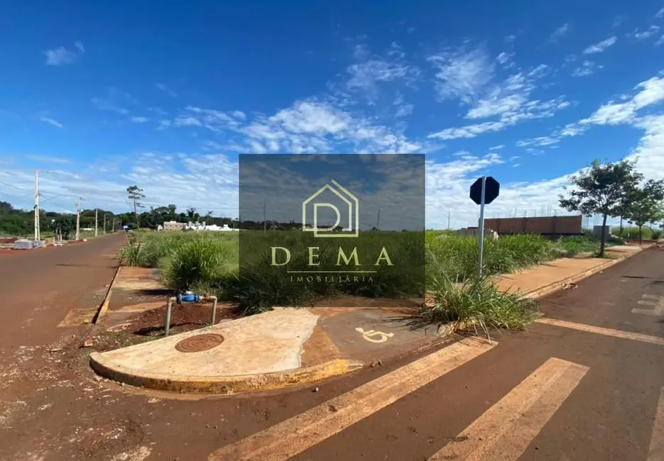 Foto 1 de Terreno / Lote à venda, 426m2 em Tocantins, Toledo - PR