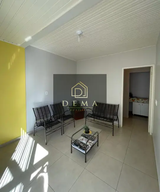 Casa com 2 quartos à venda, 200m2 em Vila Industrial, Toledo - PR - imagem 7 Foto 7 de Casa com 2 quartos à venda, 200m2 em Vila Industrial, Toledo - PR