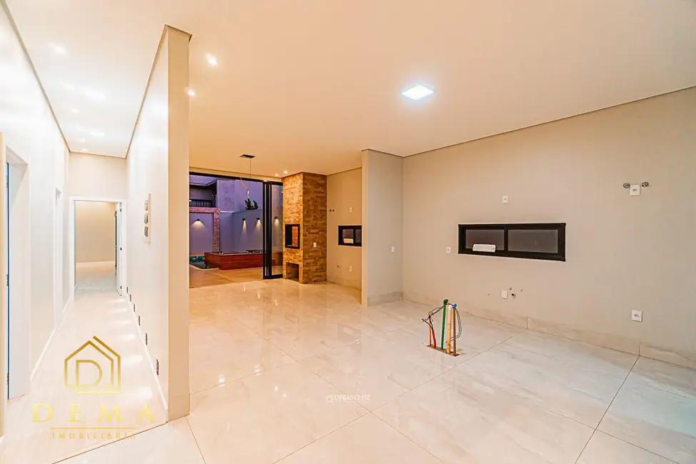 Casa com 3 quartos à venda, 230m2 em Tocantins, Toledo - PR - imagem 9 Foto 9 de Casa com 3 quartos à venda, 230m2 em Tocantins, Toledo - PR