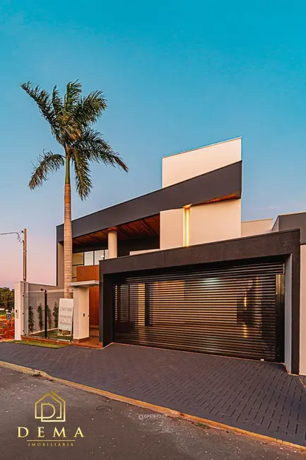 Casa com 3 quartos à venda, 230m2 em Tocantins, Toledo - PR - imagem 5 Foto 5 de Casa com 3 quartos à venda, 230m2 em Tocantins, Toledo - PR