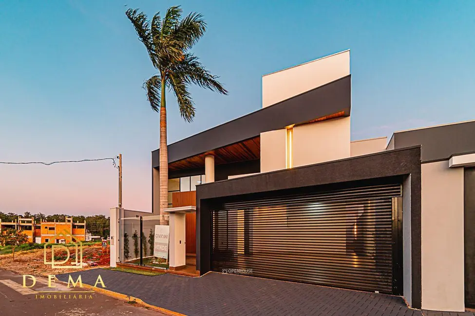 Casa com 3 quartos à venda, 230m2 em Tocantins, Toledo - PR - imagem 4 Foto 4 de Casa com 3 quartos à venda, 230m2 em Tocantins, Toledo - PR