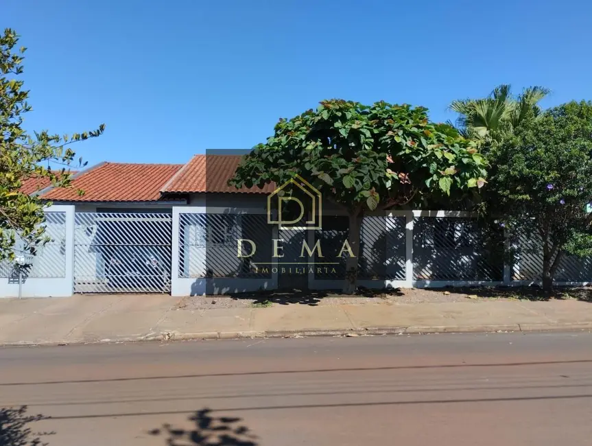 Foto 2 de Casa com 2 quartos à venda, 150m2 em Toledo - PR
