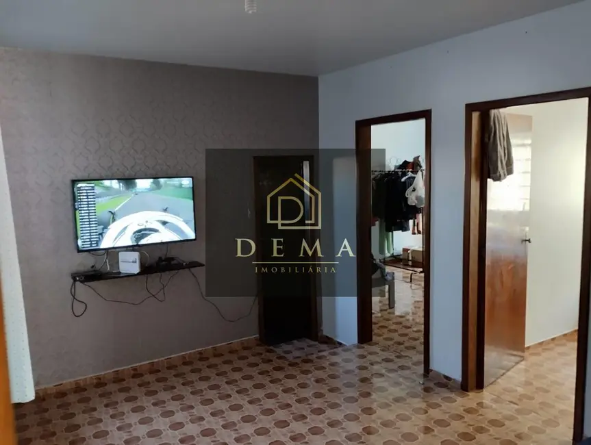 Casa com 2 quartos à venda, 150m2 em Toledo - PR - imagem 6 Foto 6 de Casa com 2 quartos à venda, 150m2 em Toledo - PR