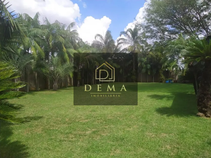 Sobrado com 2 quartos à venda, 320m2 em Jardim Gisela, Toledo - PR - imagem 4 Foto 4 de Sobrado com 2 quartos à venda, 320m2 em Jardim Gisela, Toledo - PR