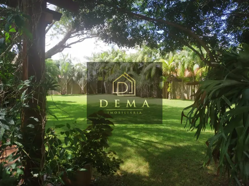 Sobrado com 2 quartos à venda, 320m2 em Jardim Gisela, Toledo - PR - imagem 5 Foto 5 de Sobrado com 2 quartos à venda, 320m2 em Jardim Gisela, Toledo - PR