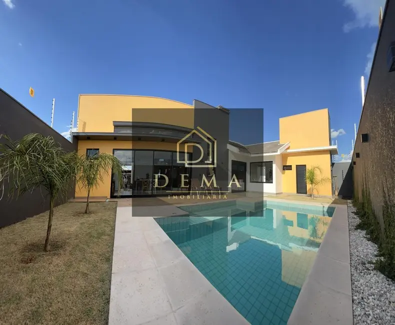 Foto 1 de Casa com 2 quartos à venda, 181m2 em Tocantins, Toledo - PR