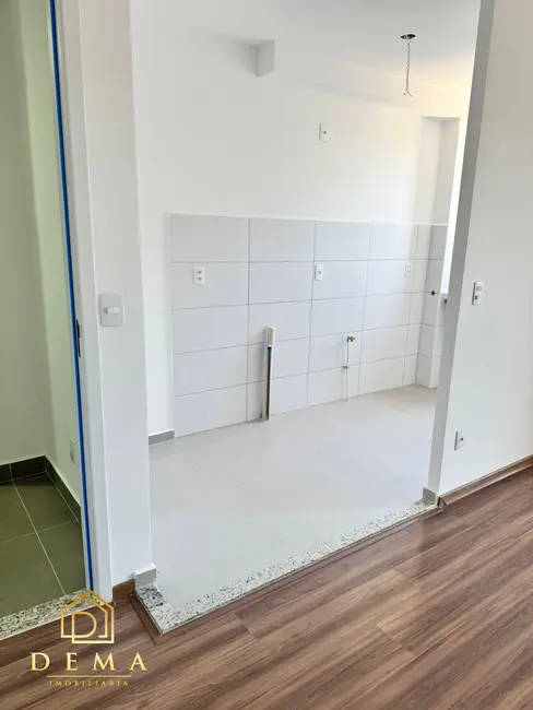 Apartamento com 2 quartos à venda em Vila Industrial, Toledo - PR - imagem 6 Foto 6 de Apartamento com 2 quartos à venda em Vila Industrial, Toledo - PR