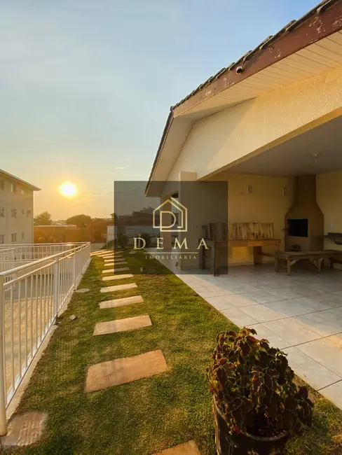 Apartamento com 2 quartos à venda, 47m2 em São Francisco, Toledo - PR - imagem 2 Foto 2 de Apartamento com 2 quartos à venda, 47m2 em São Francisco, Toledo - PR