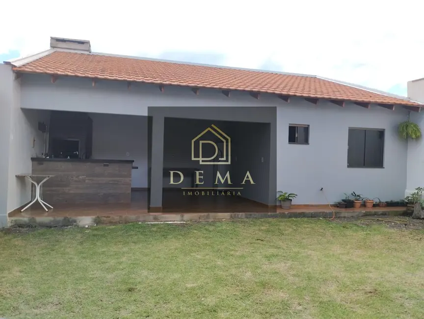 Foto 9 de Casa com 2 quartos à venda, 120m2 em Toledo - PR