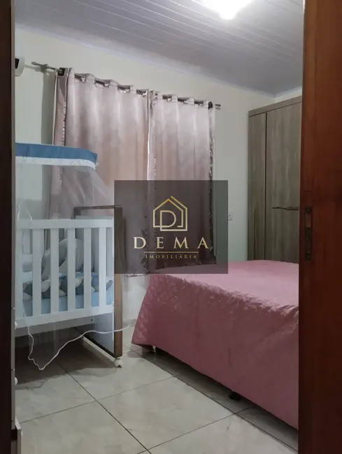 Foto 5 de Casa com 2 quartos à venda, 120m2 em Toledo - PR