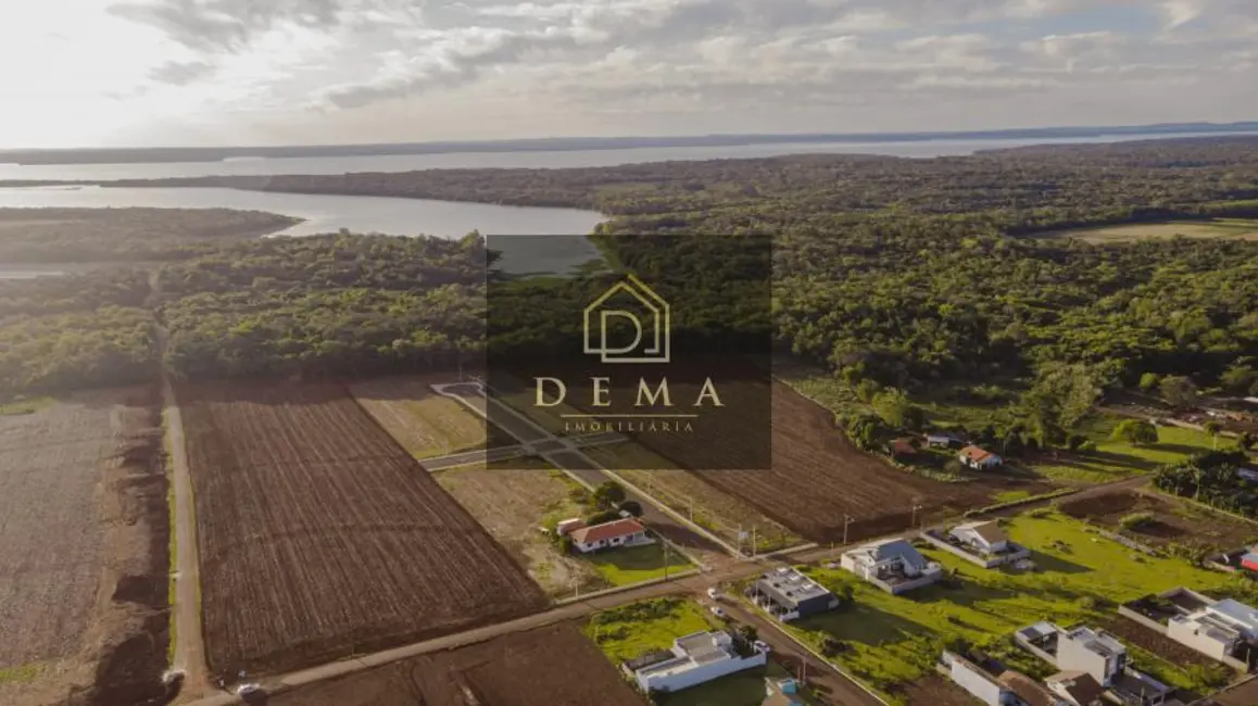 Foto 1 de Terreno / Lote à venda em Santa Helena - PR