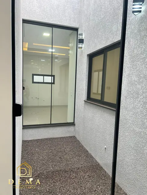 Casa com 2 quartos à venda, 173m2 em Toledo - PR - imagem 8 Foto 8 de Casa com 2 quartos à venda, 173m2 em Toledo - PR